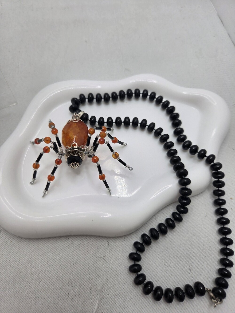 🕷️🧡 Beaded Amber & Onyx Spider Statement Pendant Necklace 🖤🕸️